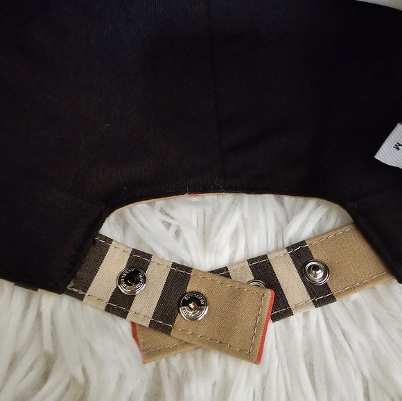 Preloved Burberry baseball hat [Unisex] - Picture 2 of 8